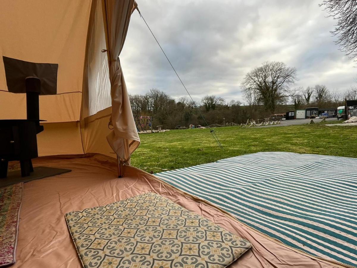 1 Glamping Tent With Kitchen & Electric On Small Family Campsite, No Bedding Supplied Narberth Exterior foto